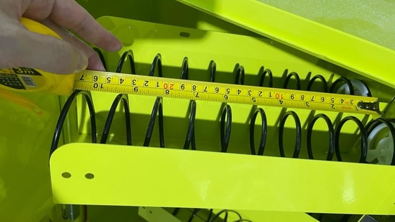 OEM Mini Goods Battery Recharge Lines เครื่องจำหน่ายสินค้าอัตโนมัติพร้อมใบรับรอง CE