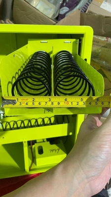 OEM Mini Goods Battery Recharge Lines เครื่องจำหน่ายสินค้าอัตโนมัติพร้อมใบรับรอง CE